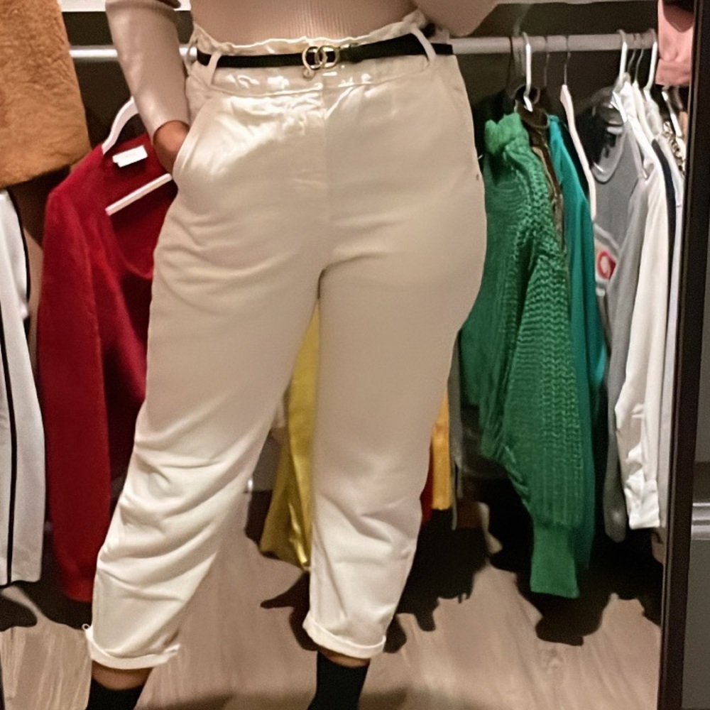 Off white high waisted jeans